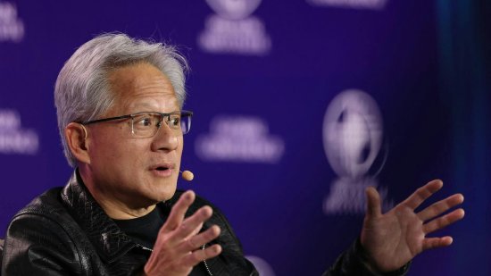 最专业的配资公司 英伟达CEO黄仁勋：不会使用人工智能的人将失业